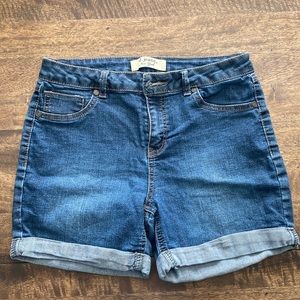 Size 8 d. jeans New York Shorts
